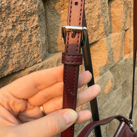 Michael Kors 2way carry crossbody burgandy w/ sparkle bag, silver hardware NWOT - Picture 4 of 16